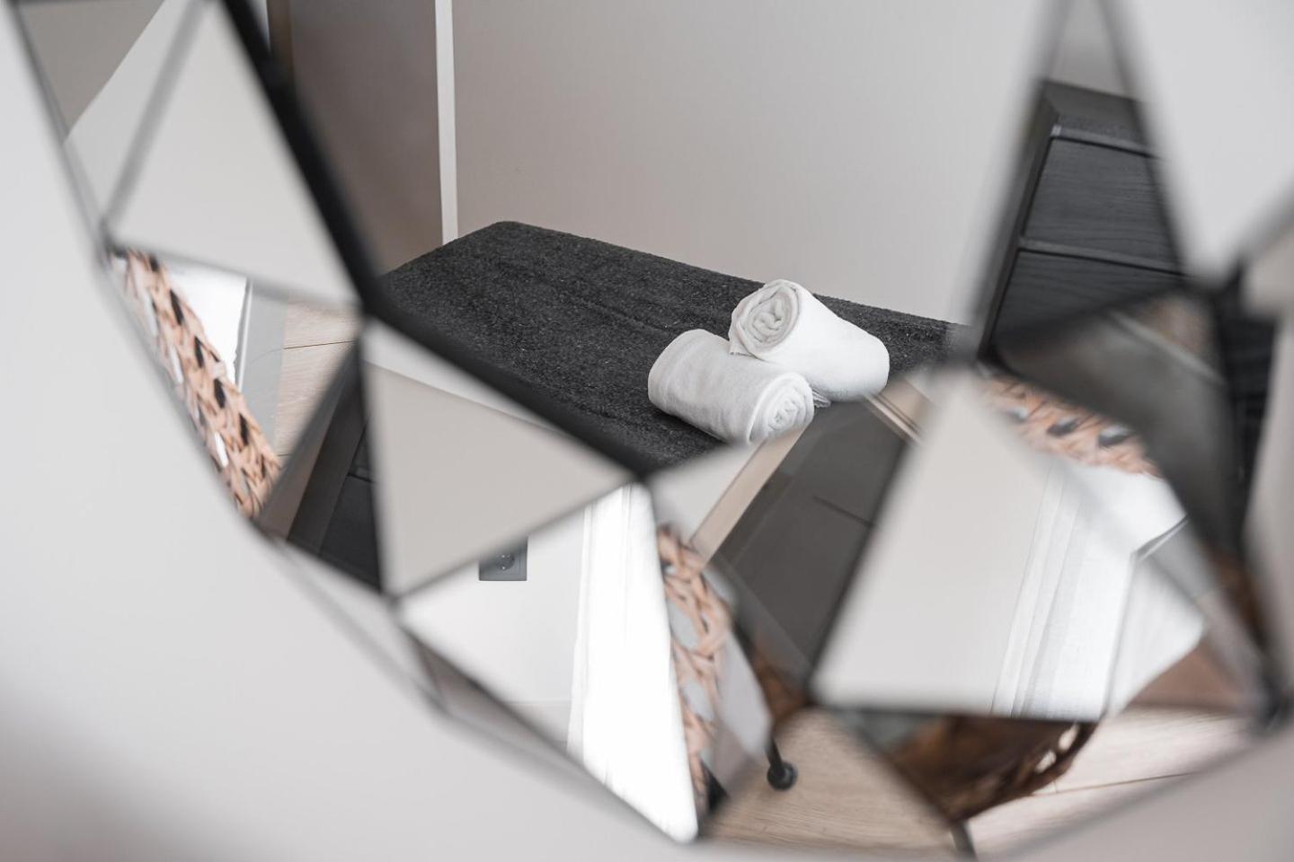 Guestready - Quental Wallpaper Near Marques Square Porto Exterior photo